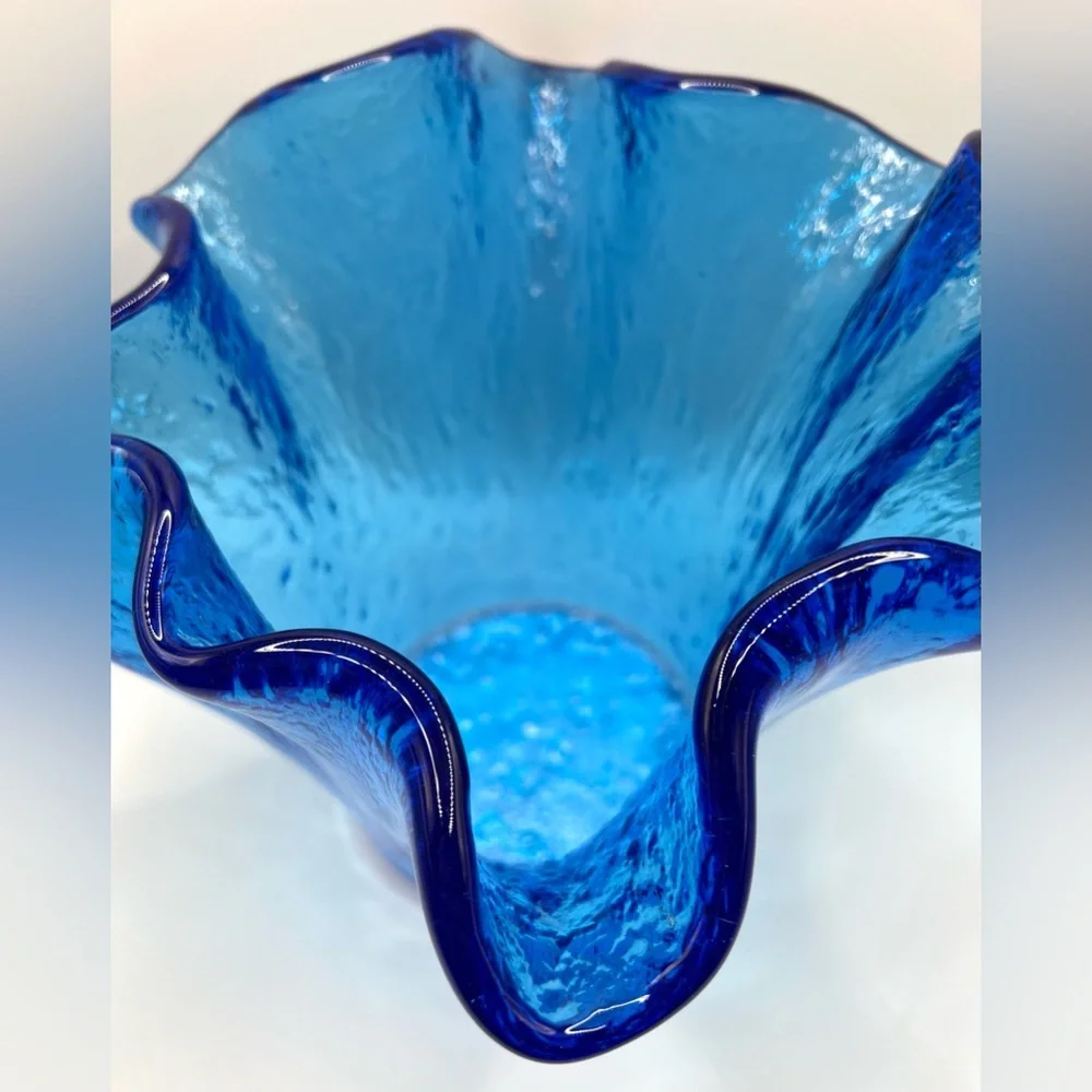 Cobalt Blue Art Glass Handkerchief Handblown Bowl Vase Abstract Fluted Edges 10